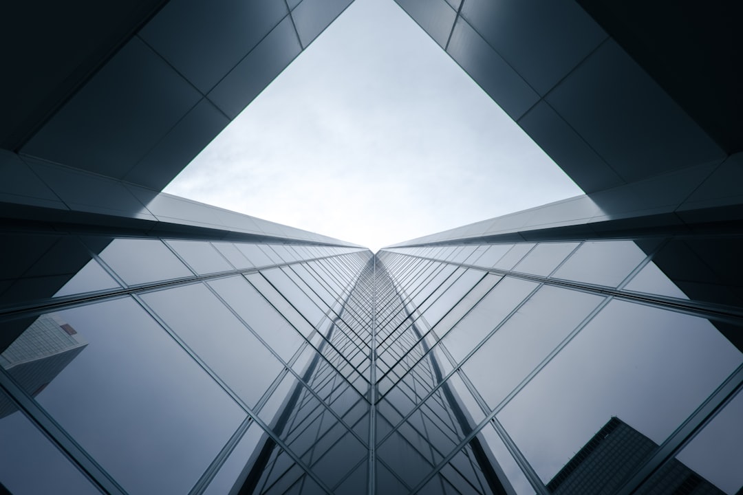 智慧校园建设中电子班牌与校园门禁系统的协同应用方案